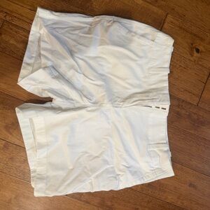 Vineyard Vines Women's White Casual Stretch Shorts
